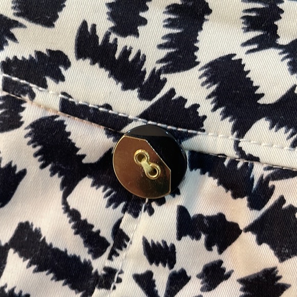 Leifsdottir size 6 black and white printed mini skirt. - Picture 8 of 9